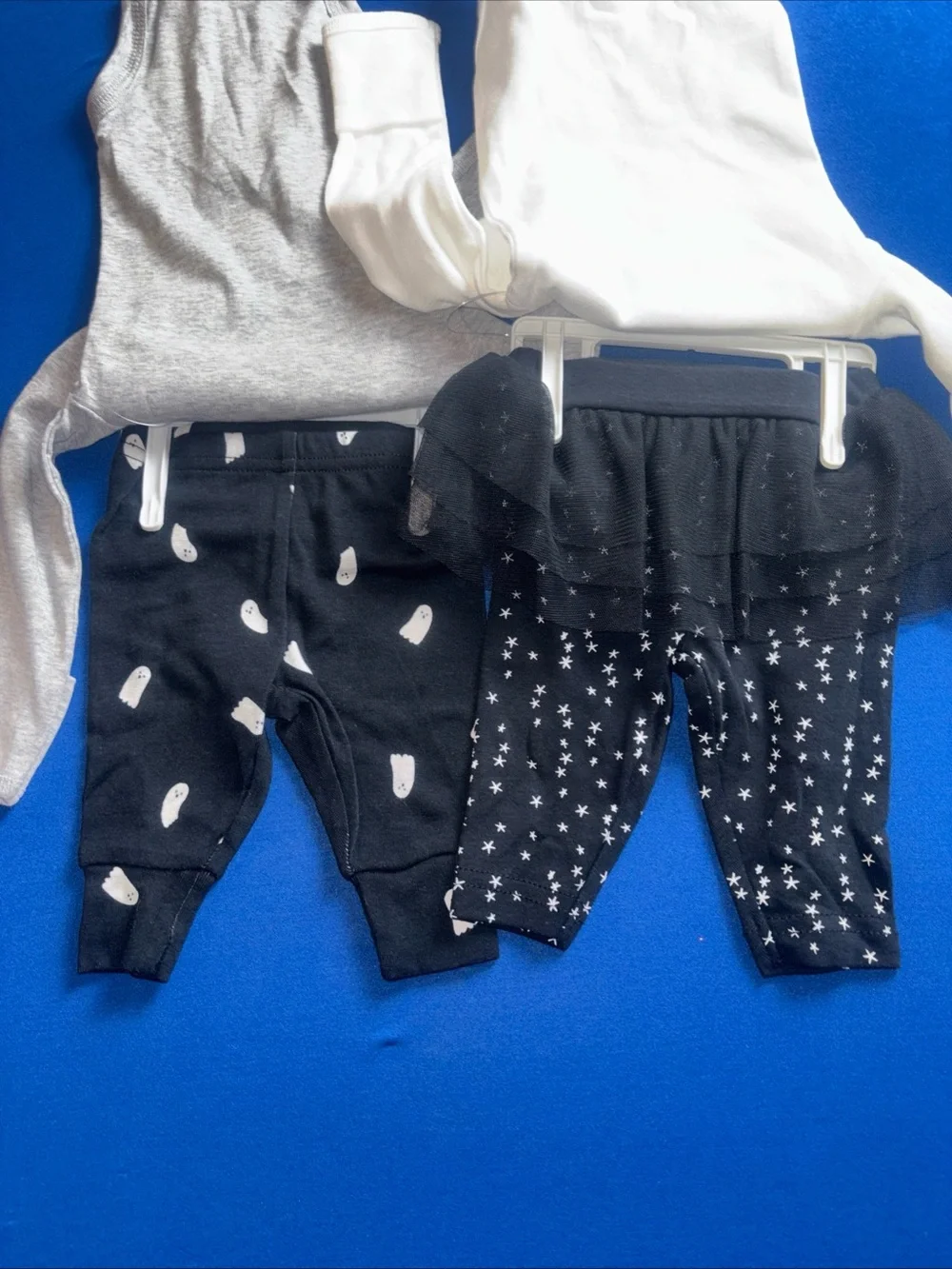 Carters‎ Baby New Born Lot Of 2 Outfits Halloween Ghost Gray/White NWT